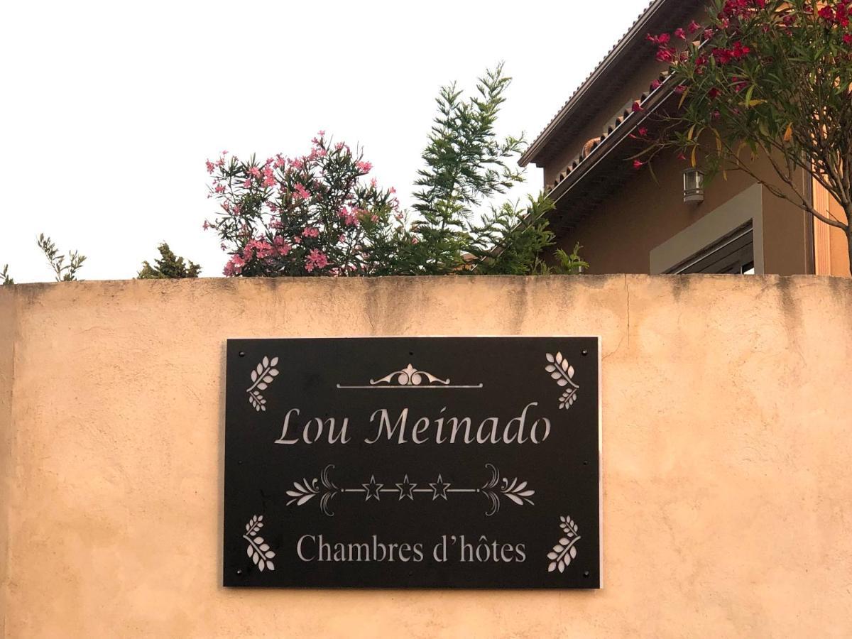 Lou Meinado Saint-Martin-de-Crau Exterior photo